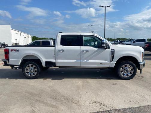 STAR WHITE 2024 Ford F-250 Lariat