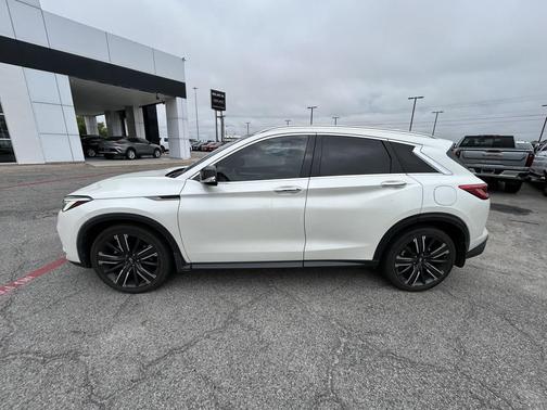 2021 INFINITI QX50 LUXE