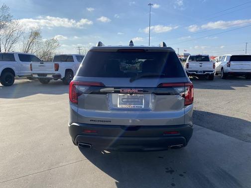 2022 GMC Acadia FWD SLT