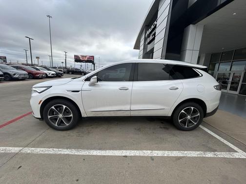 2022 Buick Enclave FWD Essence