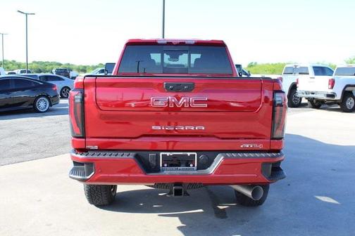 2025 GMC Sierra 2500 AT4