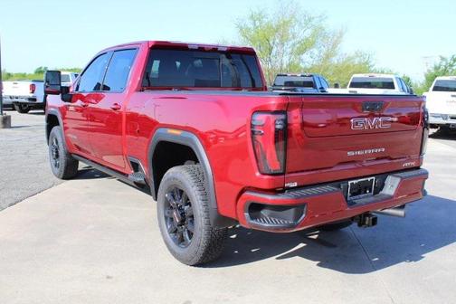 2025 GMC Sierra 2500 AT4
