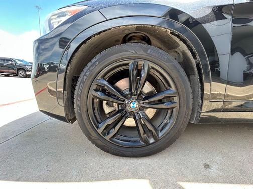 Black Sapphire Metallic 2018 BMW X1 sDrive28i