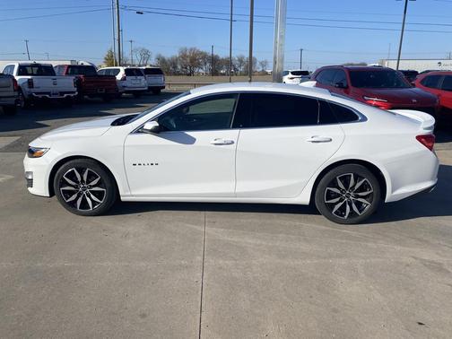 2024 Chevrolet Malibu FWD RS