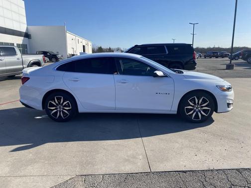 2024 Chevrolet Malibu FWD RS