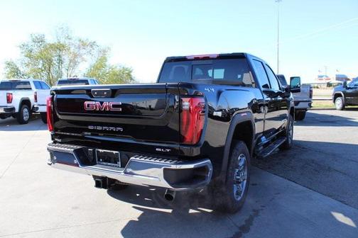 2025 GMC Sierra 2500 SLT