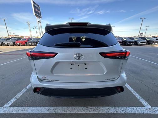 2023 Toyota Highlander Limited