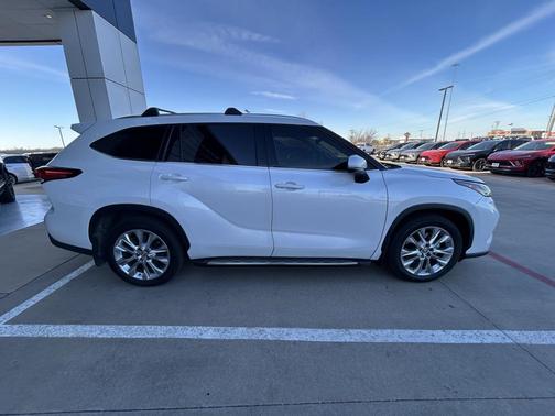 2023 Toyota Highlander Limited