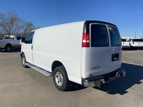 2021 Chevrolet Express 2500 RWD 2500 Regular Wheelbase WT