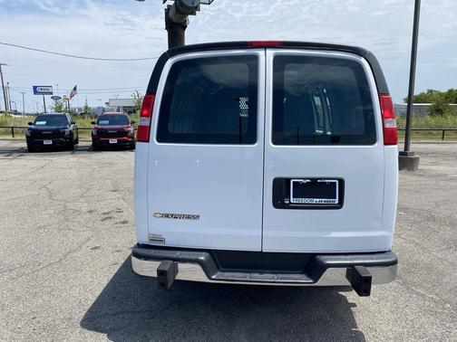2021 Chevrolet Express 2500 RWD 2500 Regular Wheelbase WT