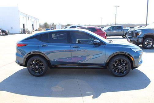 Ocean Blue Metallic 2026 Buick Envista Sport Touring FWD