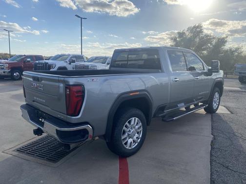 2024 GMC Sierra 2500 SLT