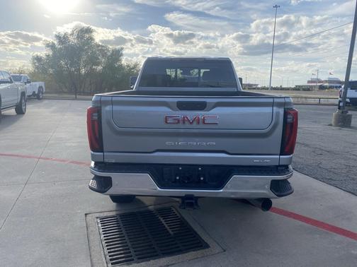 2024 GMC Sierra 2500 SLT