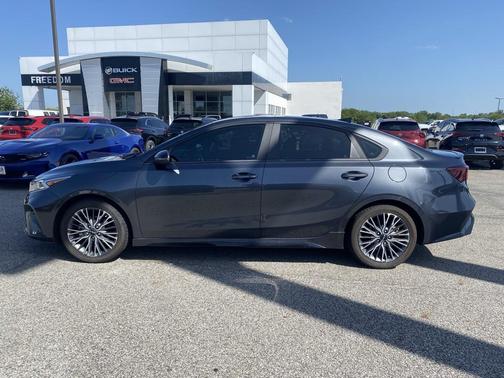 2022 Kia Forte GT-Line