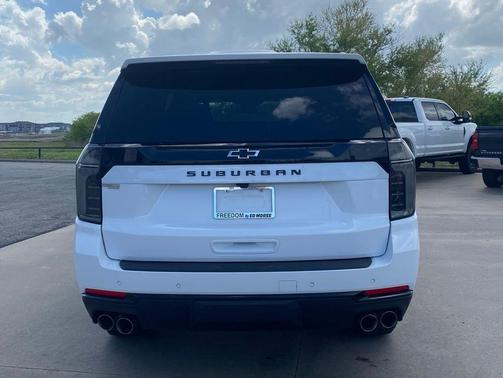 2026 Chevrolet Suburban Z71, 4WD