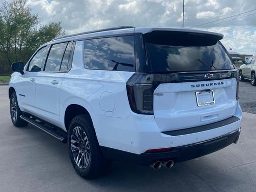 2026 Chevrolet Suburban Z71, 4WD