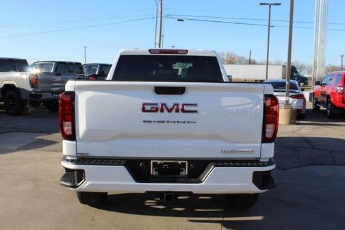 2025 GMC Sierra 1500 Elevation