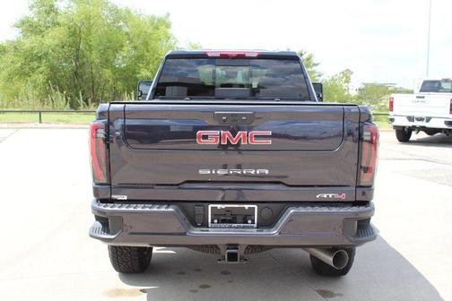 2025 GMC Sierra 2500 AT4
