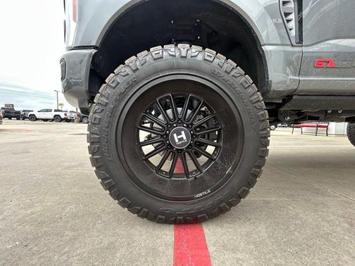 CARBONIZED GRAY 2025 Ford F-250 Lariat