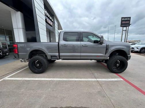 CARBONIZED GRAY 2025 Ford F-250 Lariat