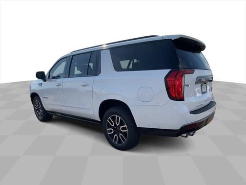 2022 GMC Yukon XL 4WD AT4
