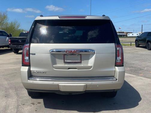 Sparkling Silver Metallic 2016 GMC Yukon Denali