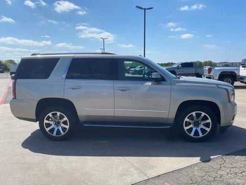 Sparkling Silver Metallic 2016 GMC Yukon Denali