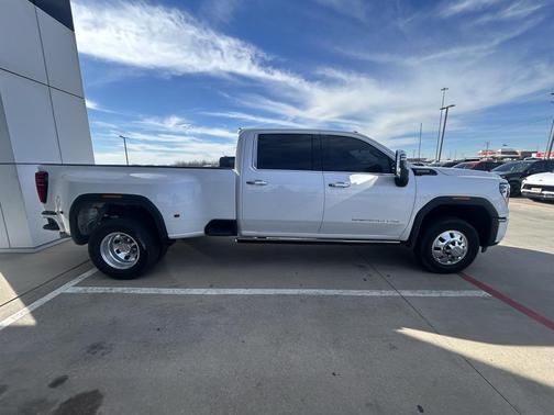 2024 GMC Sierra 3500 Denali