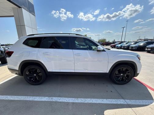 2023 Volkswagen Atlas 2.0T SE w/Technology