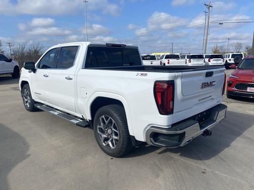 2022 GMC Sierra 1500 SLT