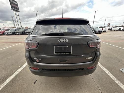 2022 Jeep Compass Latitude