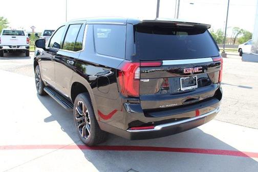 2025 GMC Yukon 4WD AT4
