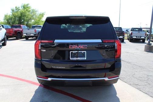 2025 GMC Yukon 4WD AT4