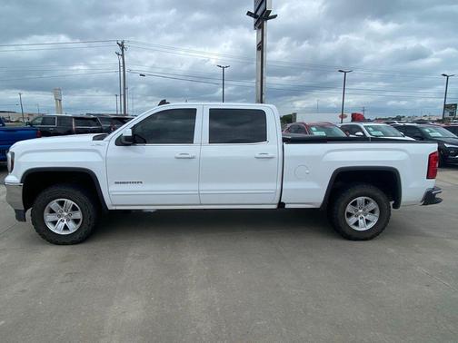 Summit White 2018 GMC Sierra 1500 SLE