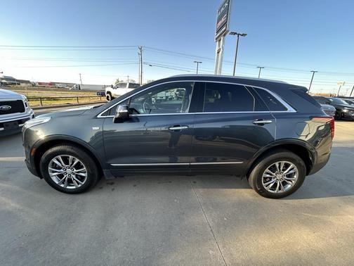 2021 Cadillac XT5 Premium Luxury