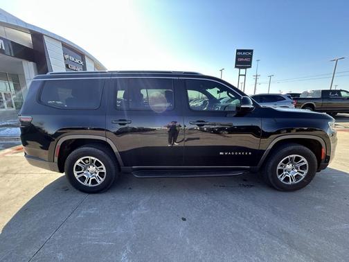 2022 Jeep Wagoneer Series I 4x2