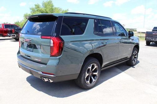 2025 GMC Yukon 4WD AT4