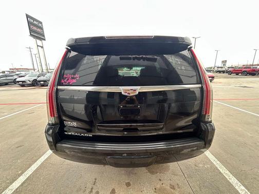 2019 Cadillac Escalade Luxury