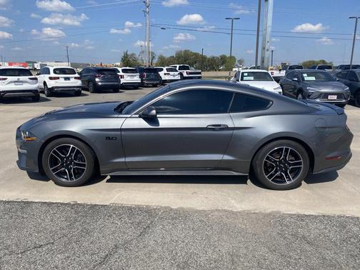 2022 Ford Mustang GT