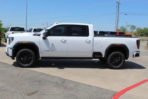 2025 GMC Sierra 2500 AT4