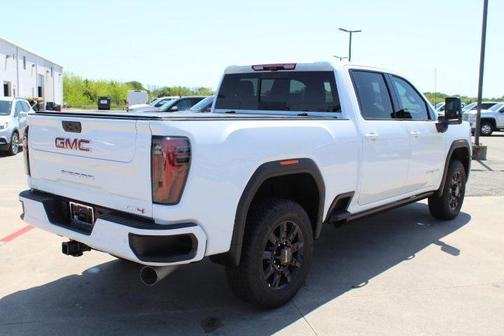 2025 GMC Sierra 2500 AT4