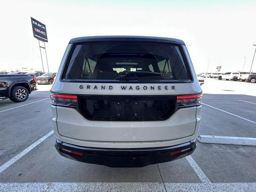 2024 Jeep Grand Wagoneer L Series II 4x4