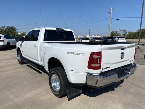 2024 RAM 3500 Laramie Crew Cab 4x4 8' Box