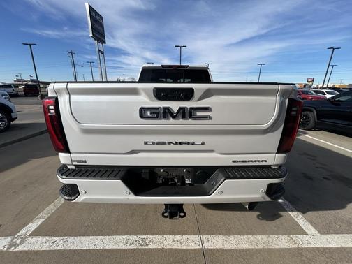 2024 GMC Sierra 2500 Denali Ultimate