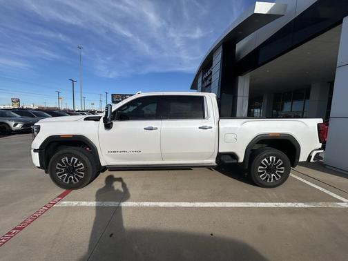 2024 GMC Sierra 2500 Denali Ultimate