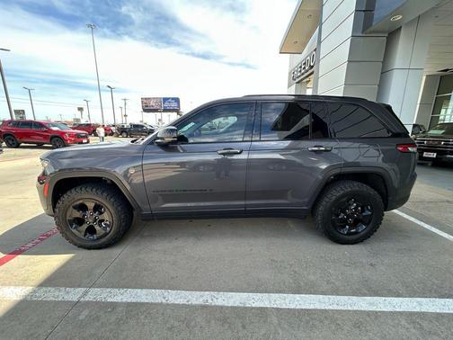 Baltic Gray Metallic Clearcoat 2022 Jeep Grand Cherokee Limited