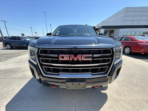 2023 GMC Yukon XL 4WD AT4