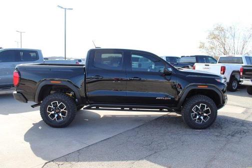 2025 GMC Canyon Base