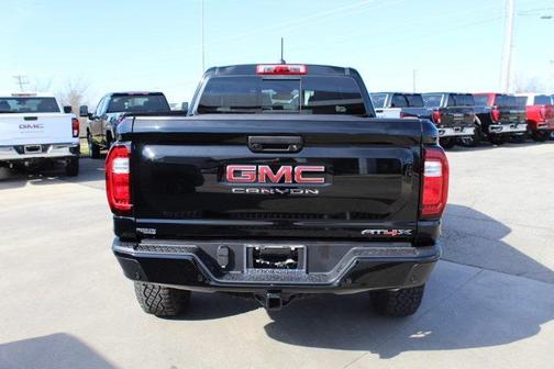 2025 GMC Canyon Base