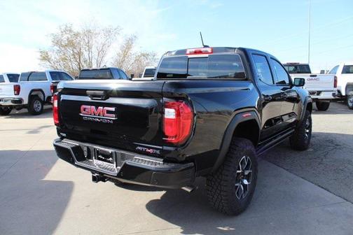 2025 GMC Canyon Base